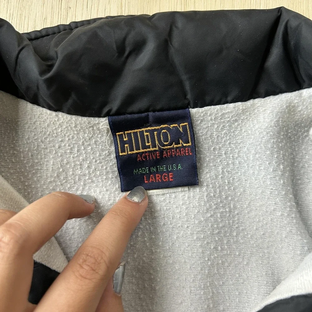 Vintage Hilton Jacket Mens Large Black Snap Windbreaker Lined USA Past Finders